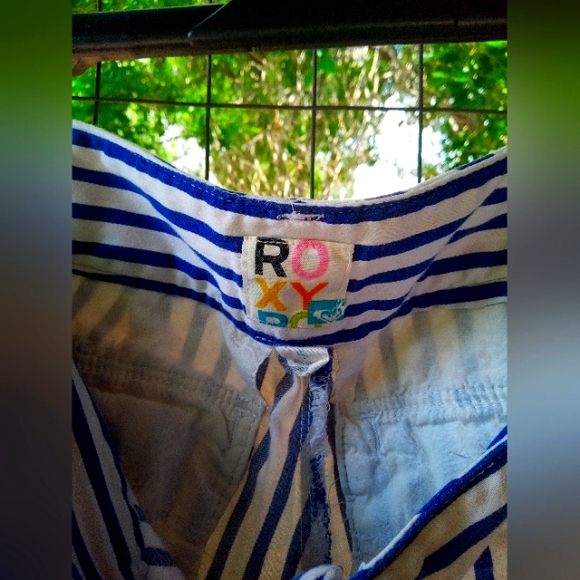 Roxy striped shorts - Picture 2 of 6